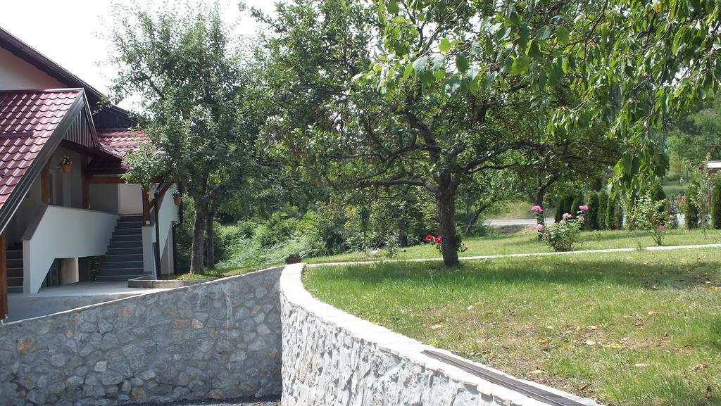 גרבובץ Guest House Ema מראה חיצוני תמונה