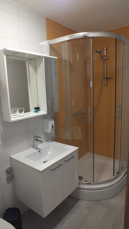 גרבובץ Guest House Ema מראה חיצוני תמונה